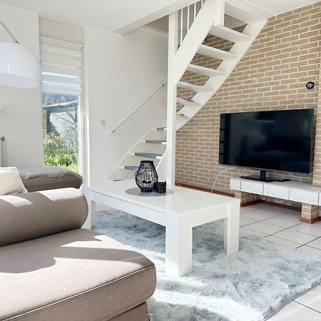 Bungalow 36 Op Recreatiepark De Wielen Sint Maarten Bagian luar foto